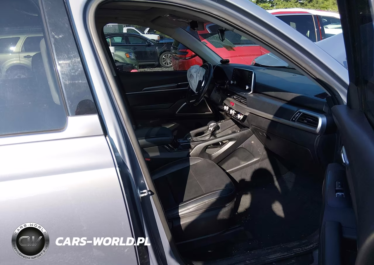2020 Kia Telluride S VIN:5XYP6DHC4LG095020 - 5