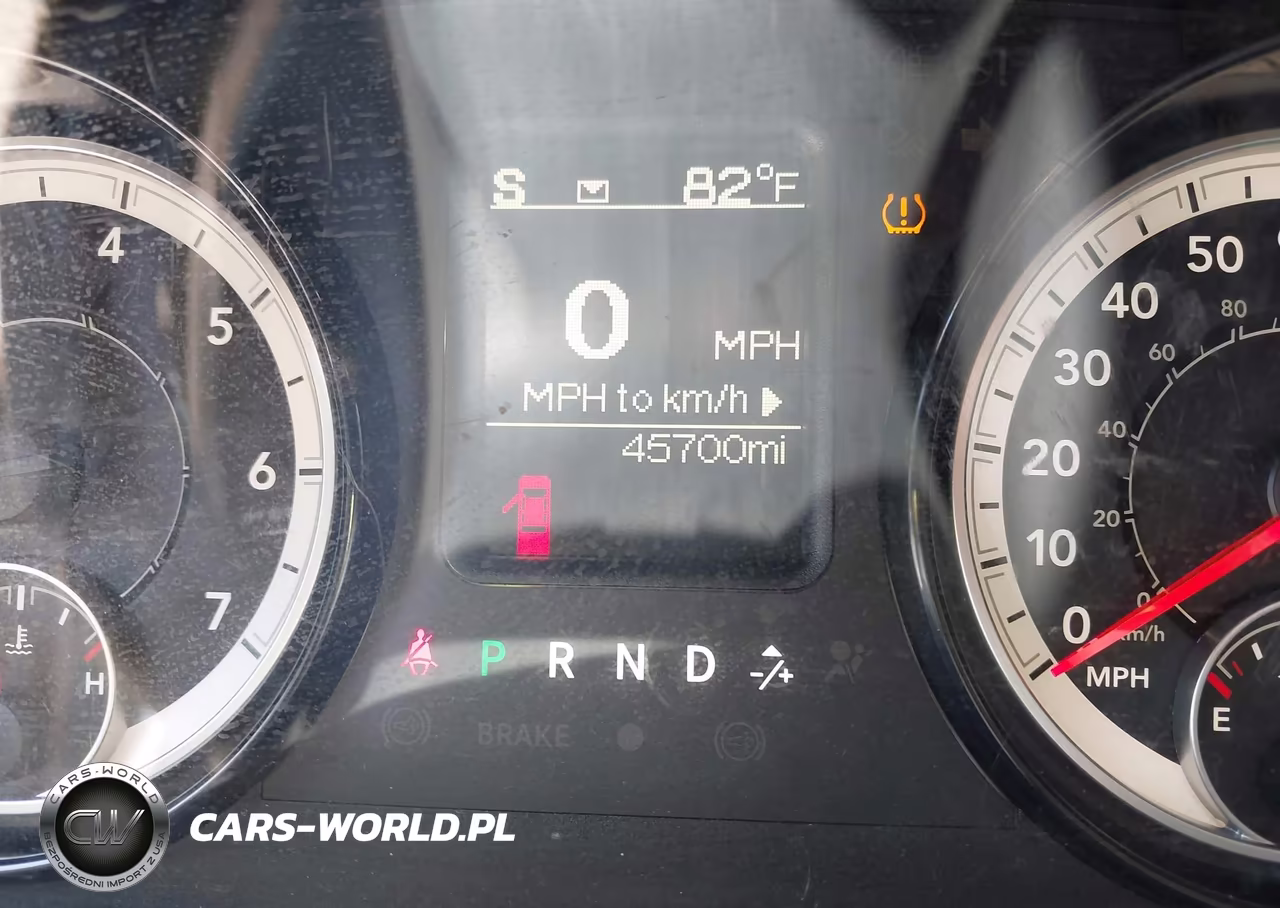 2018 Ram 1500 Tradesman 4X2 6'4 Box VIN:1C6RR6FG1JS296552 - 14