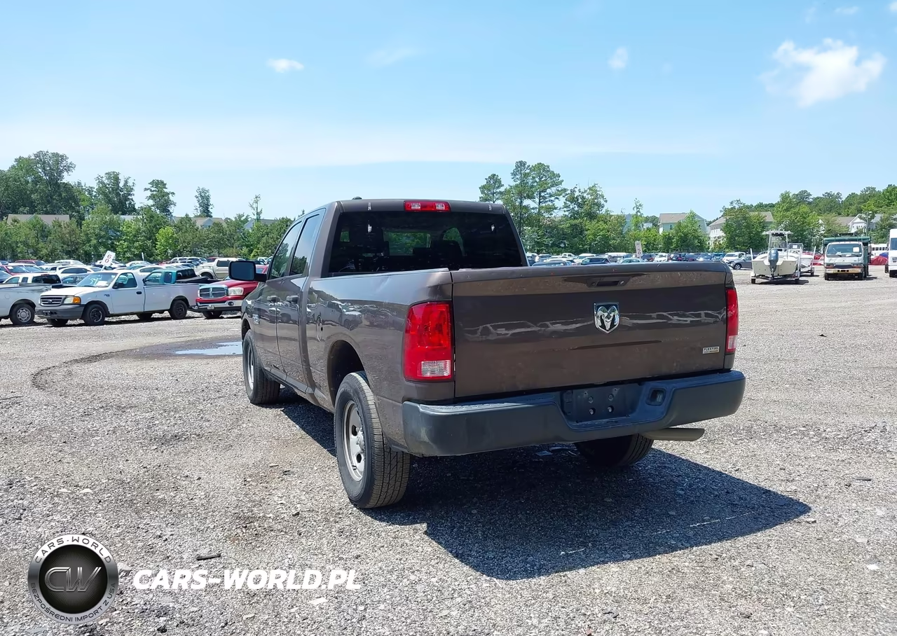 2018 Ram 1500 Tradesman 4X2 6'4 Box VIN:1C6RR6FG1JS296552 - 3