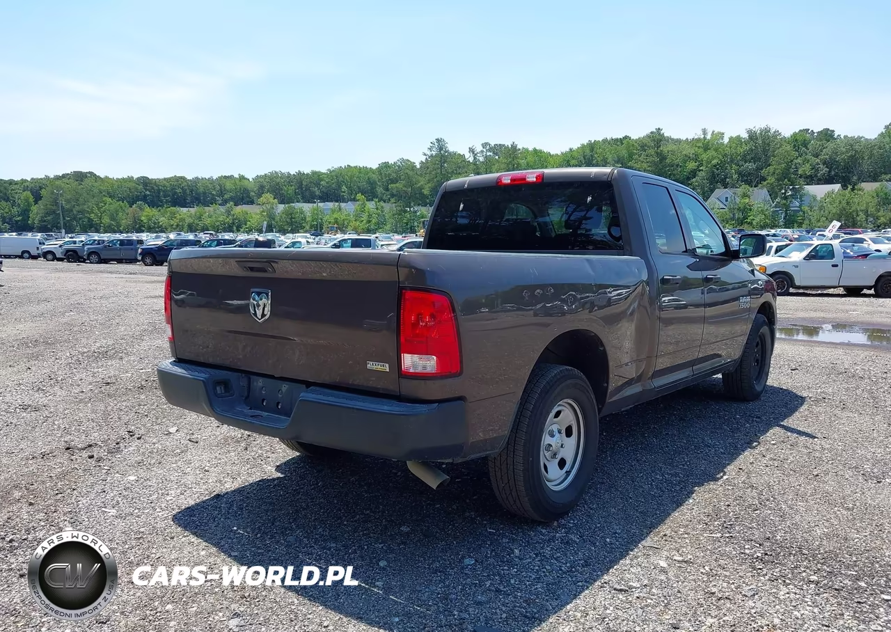 2018 Ram 1500 Tradesman 4X2 6'4 Box VIN:1C6RR6FG1JS296552 - 4