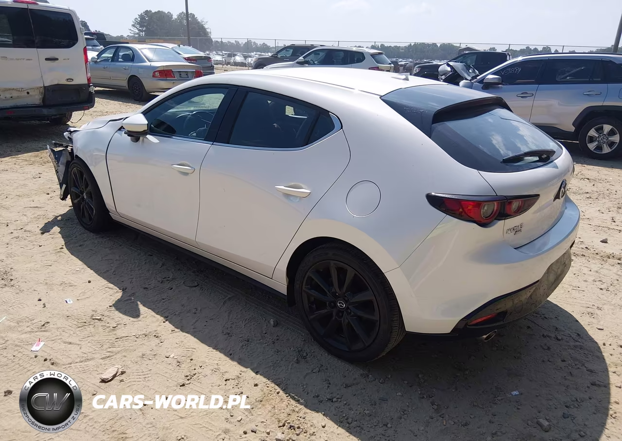 2022 Mazda Mazda3 Premium VIN:JM1BPBML8N1514832 - 3