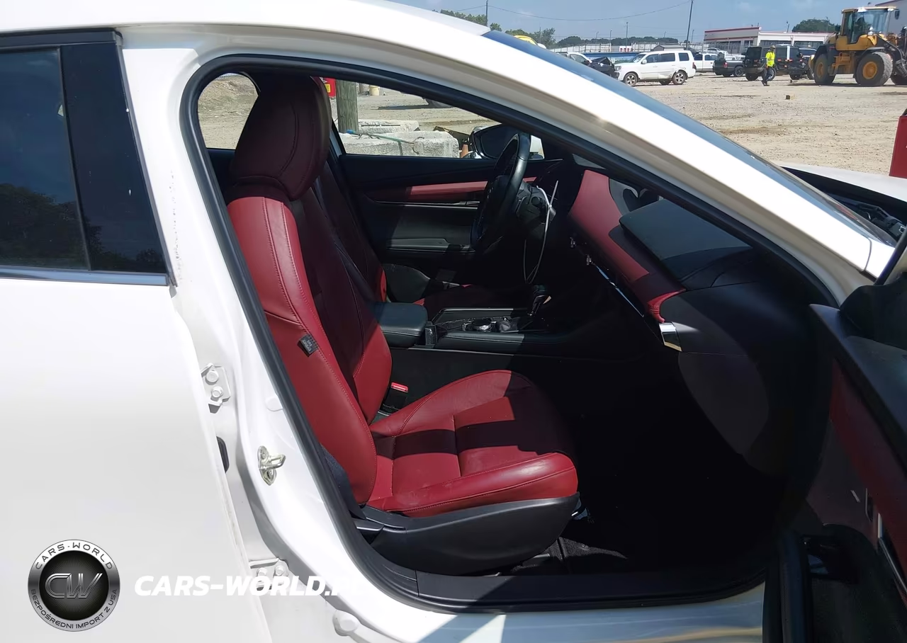 2022 Mazda Mazda3 Premium VIN:JM1BPBML8N1514832 - 5