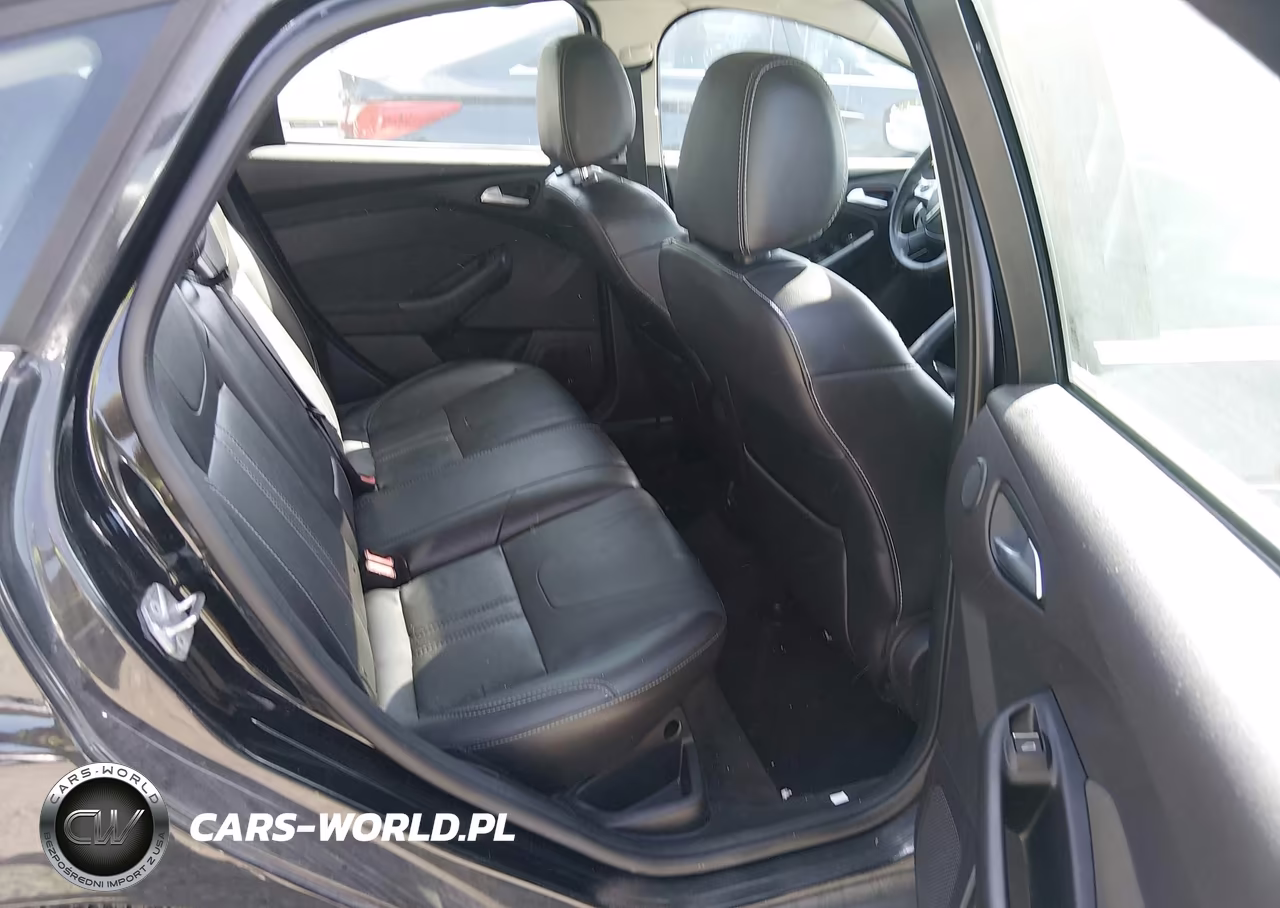 2014 Ford Focus Titanium VIN:1FADP3N26EL293620 - 8