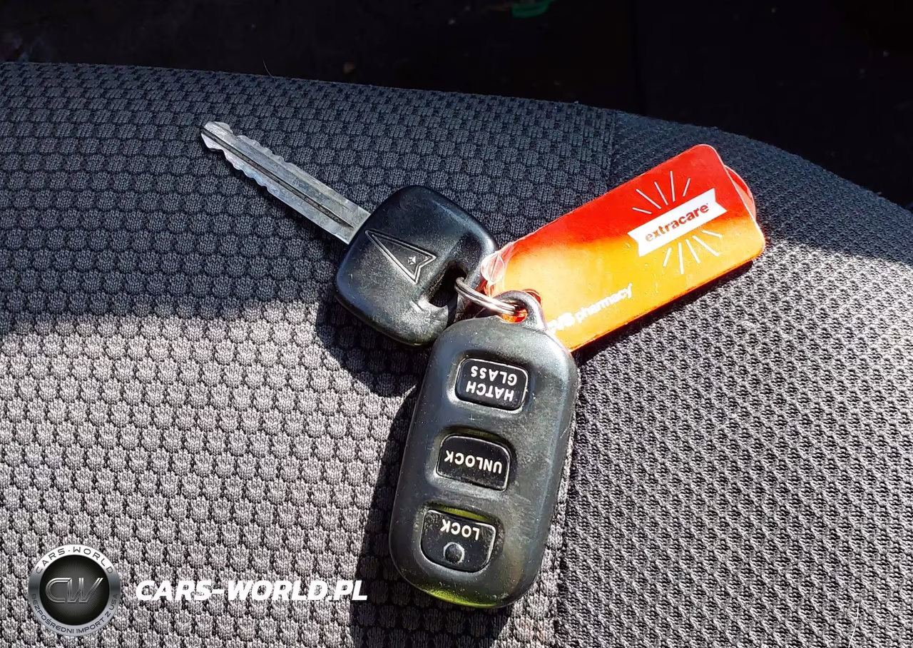 2005 Pontiac Vibe VIN:5Y2SL63815Z449713 - 11