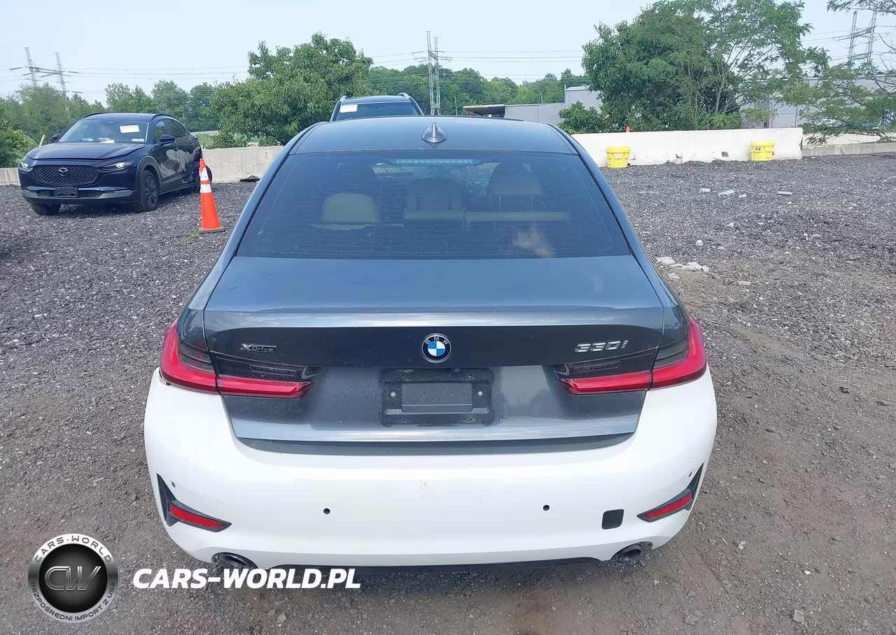 2021 BMW 330I xDrive VIN:3MW5R7J02M8B90525 - 16