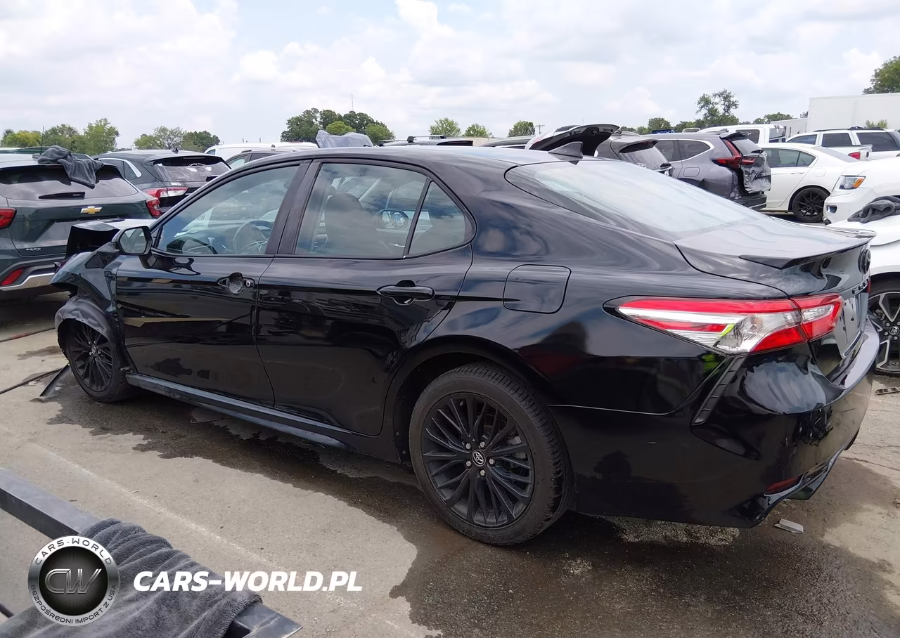 2020 Toyota Camry Se Nightshade Edition VIN:4T1G11AK8LU343133 - 14