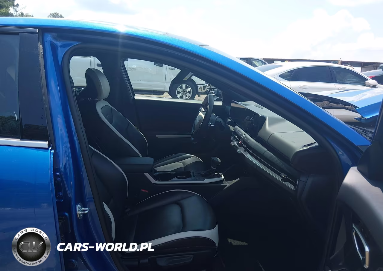 2025 Kia K4 Gt-Line VIN:3KPFW4DEXSE065180 - 5