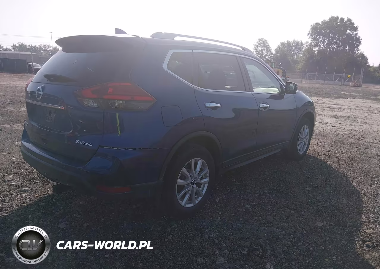 2017 Nissan Rogue Sv VIN:5N1AT2MV2HC833124 - 4