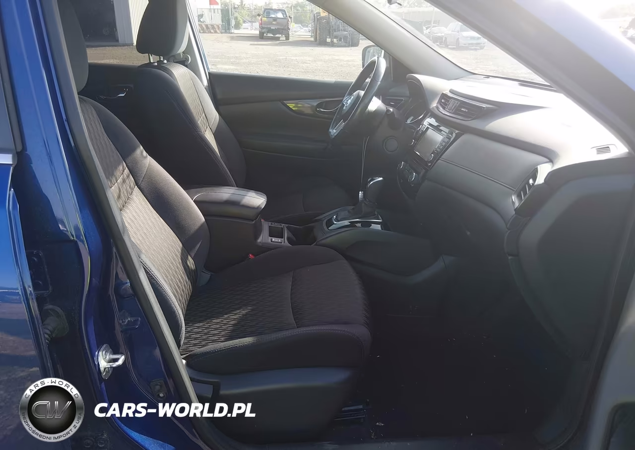 2017 Nissan Rogue Sv VIN:5N1AT2MV2HC833124 - 5