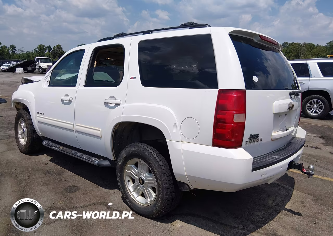 2011 Chevrolet Tahoe Lt VIN:1GNSCBE0XBR157562 - 3