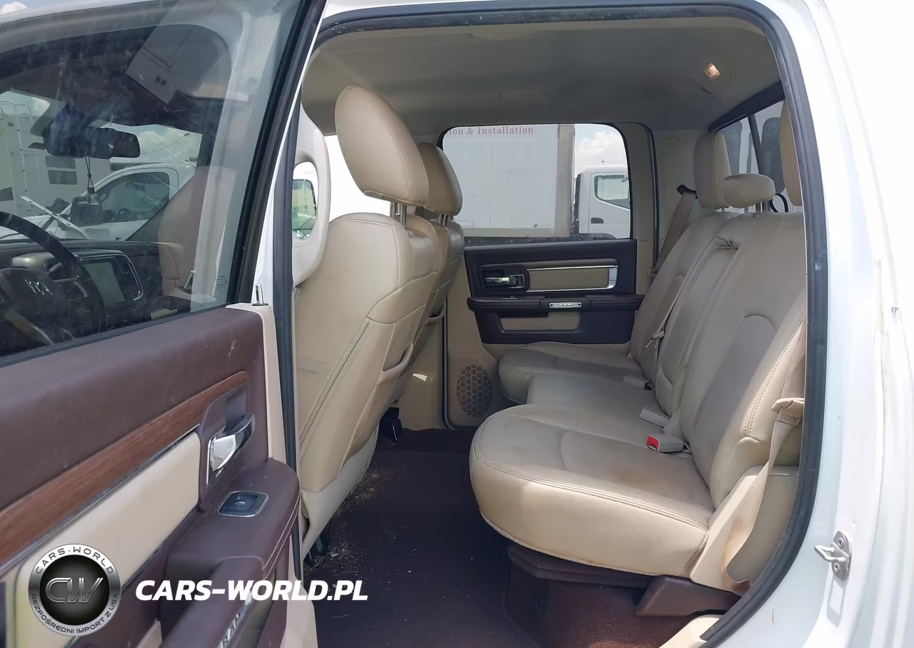 2014 Ram 3500 Laramie VIN:3C63RPJL7EG317093 - 7