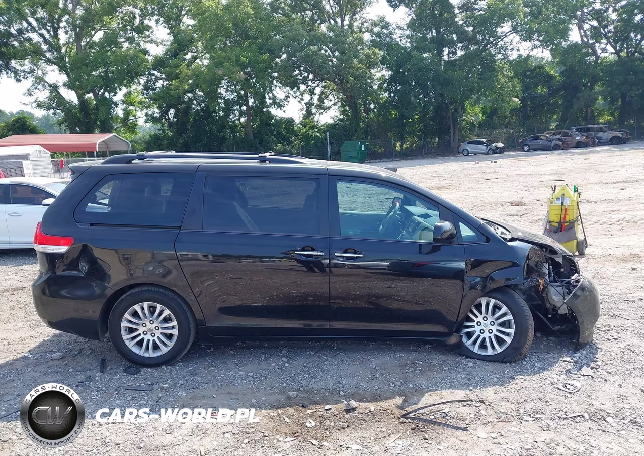 2011 Toyota Sienna Xle V6 VIN:5TDYK3DC4BS109497 - 13