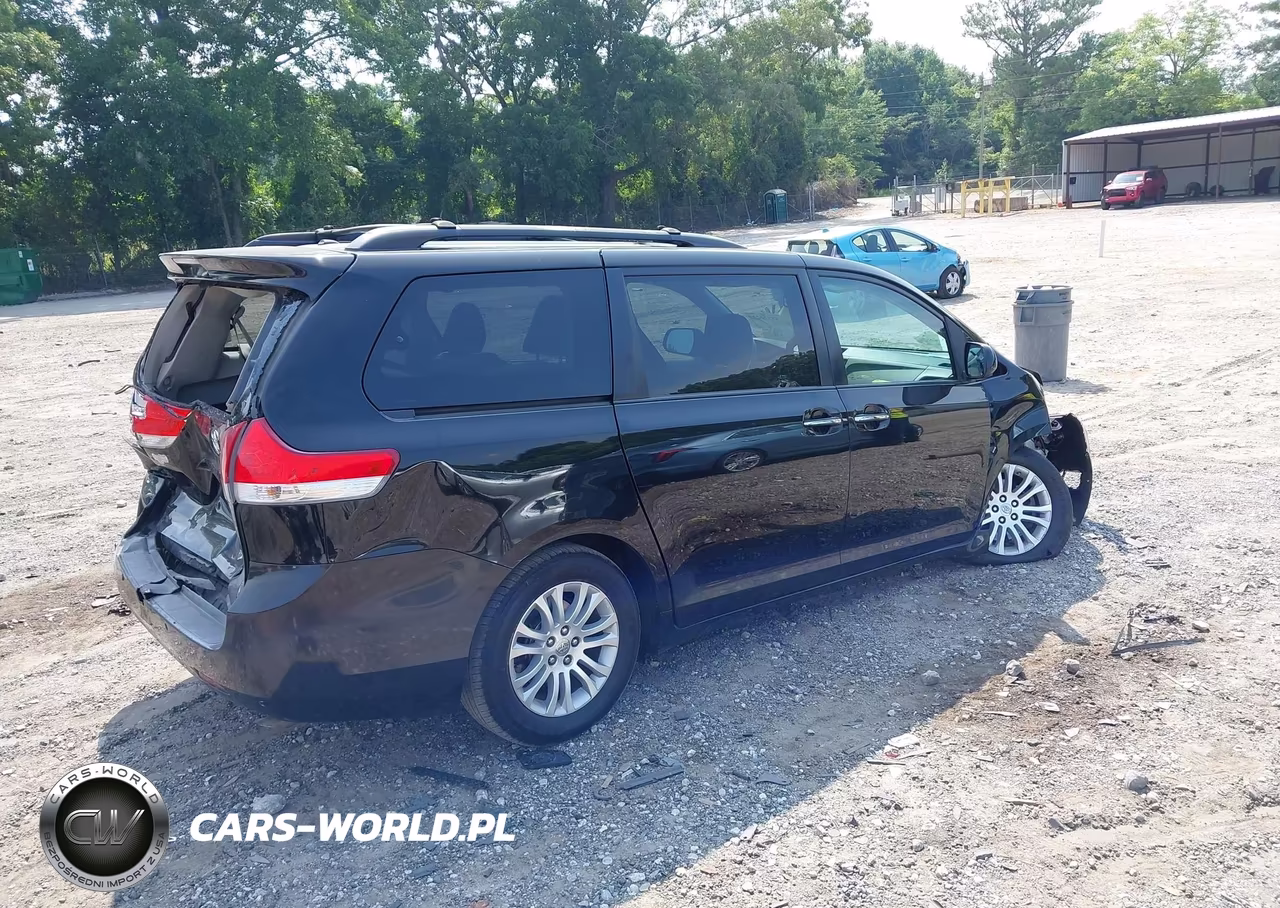 2011 Toyota Sienna Xle V6 VIN:5TDYK3DC4BS109497 - 4