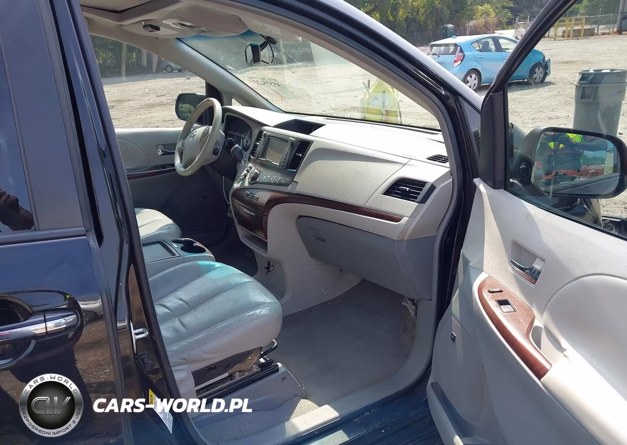 2011 Toyota Sienna Xle V6 VIN:5TDYK3DC4BS109497 - 5