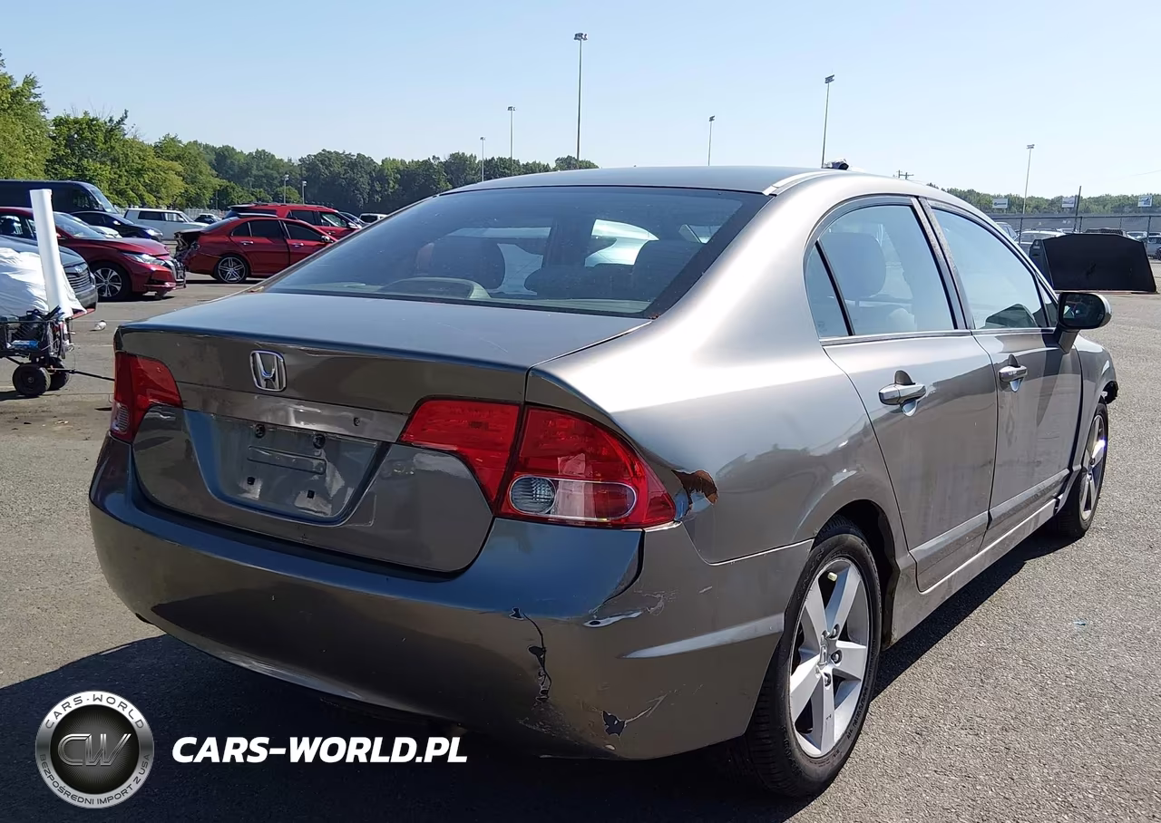 2007 Honda Civic Lx VIN:2HGFA16567H300097 - 4