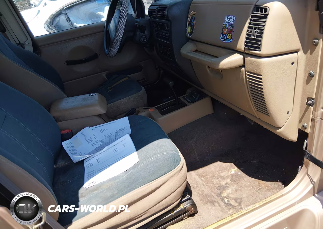 2000 Jeep Wrangler Sahara VIN:1J4FA59S4YP749311 - 5