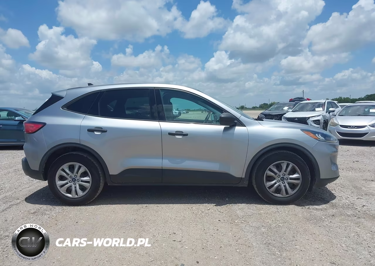 2021 Ford Escape S VIN:1FMCU0F63MUA82507 - 13