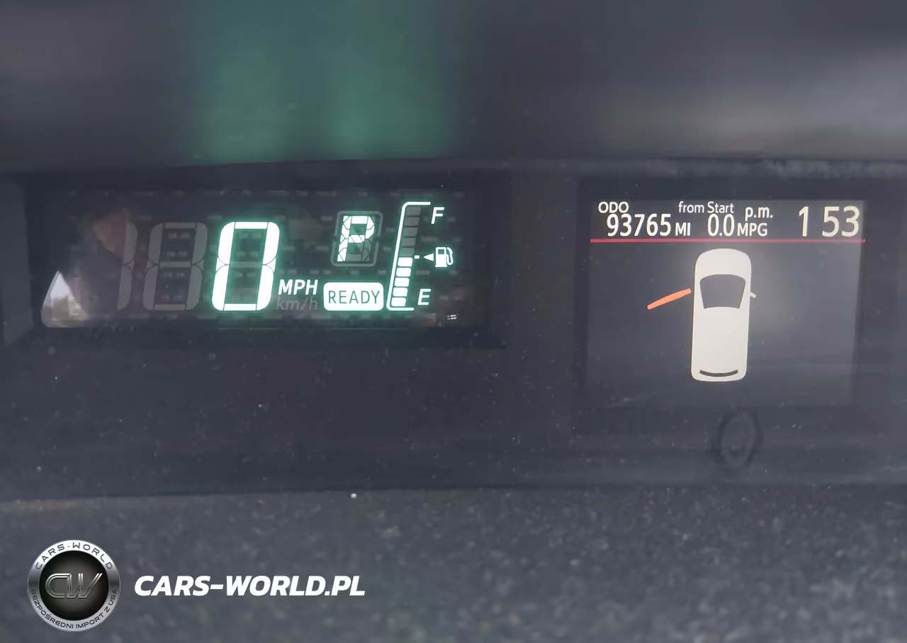 2013 Toyota Prius C Two VIN:JTDKDTB35D1555435 - 7