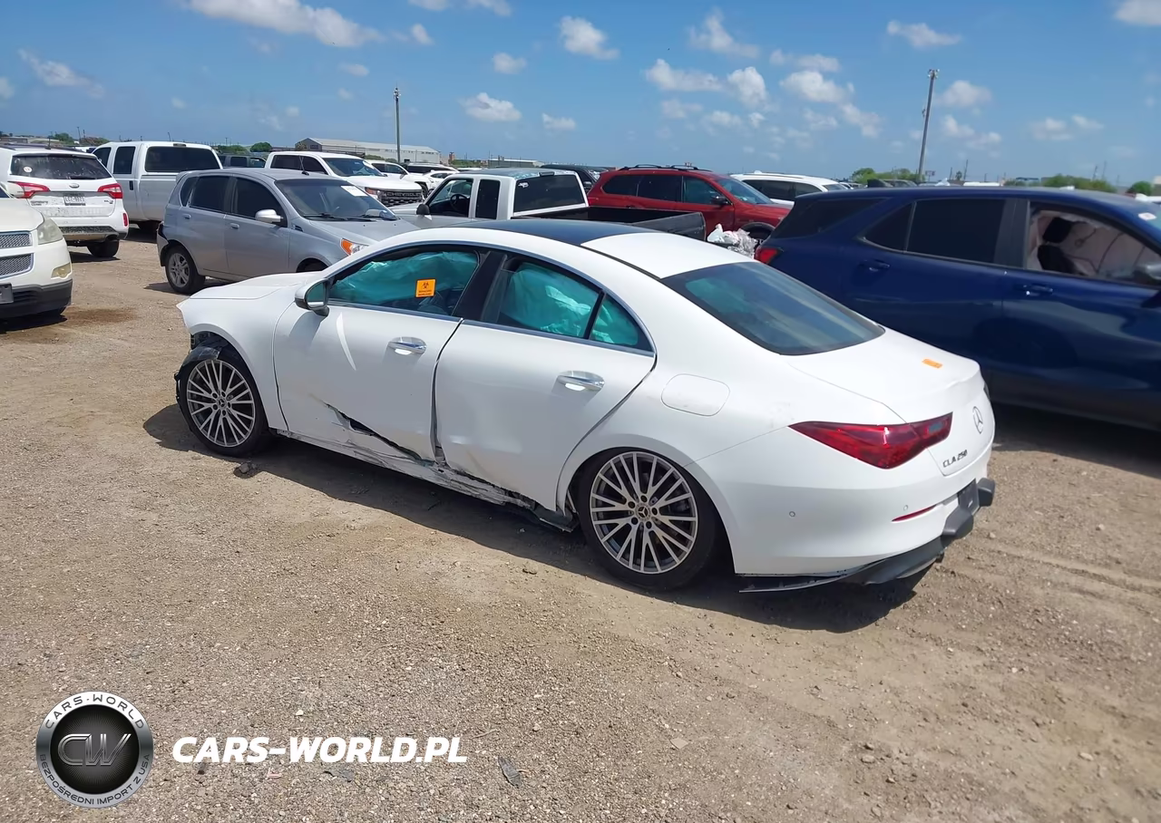 2025 Mercedes-Benz Cla 250 Coupe VIN:W1K5J4GB7SN498209 - 3