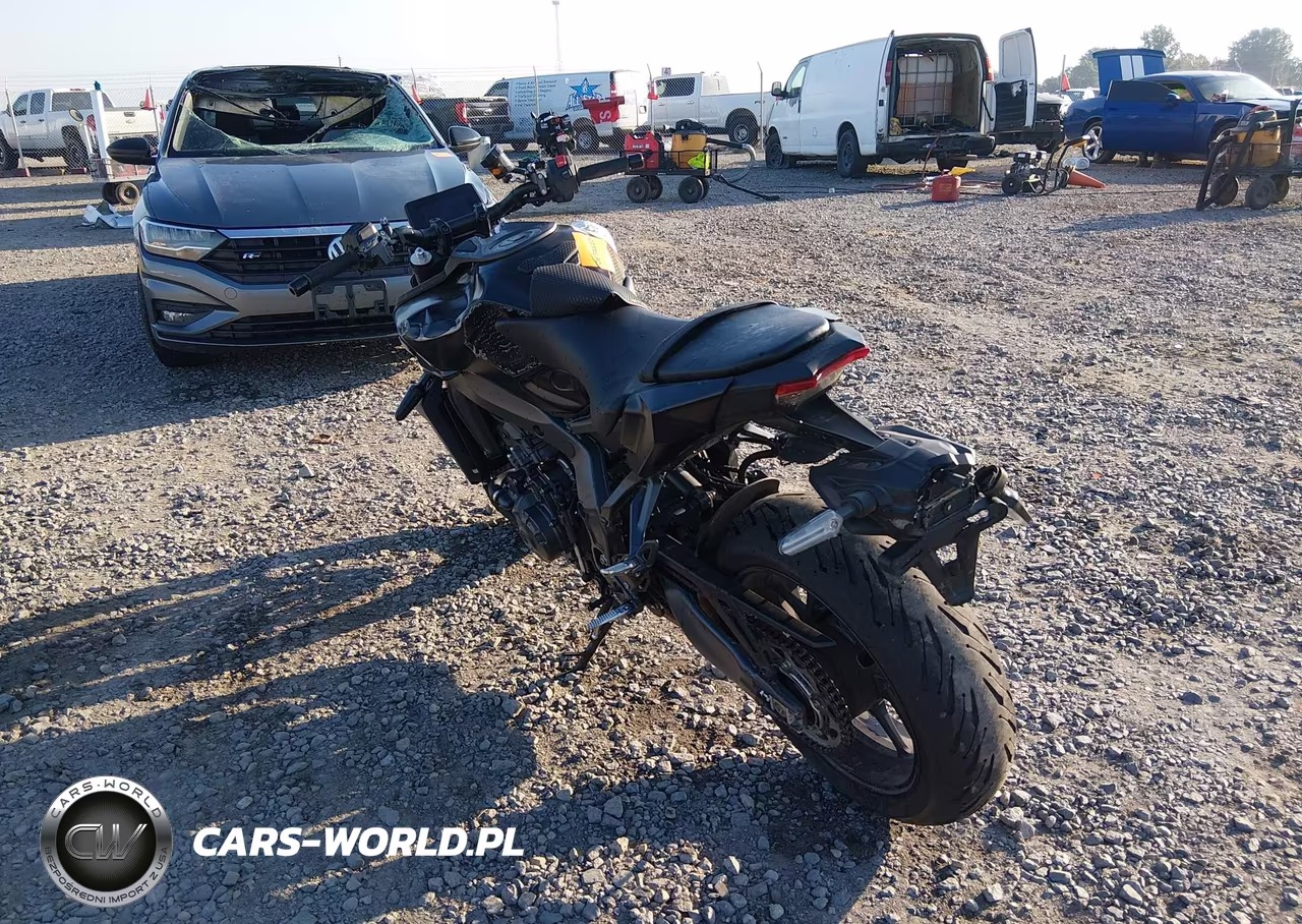 2025 Yamaha Mt09 VIN:JYARN94E2SA002246 - 3