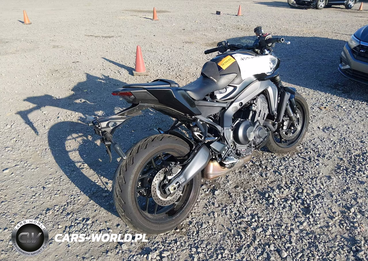 2025 Yamaha Mt09 VIN:JYARN94E2SA002246 - 4