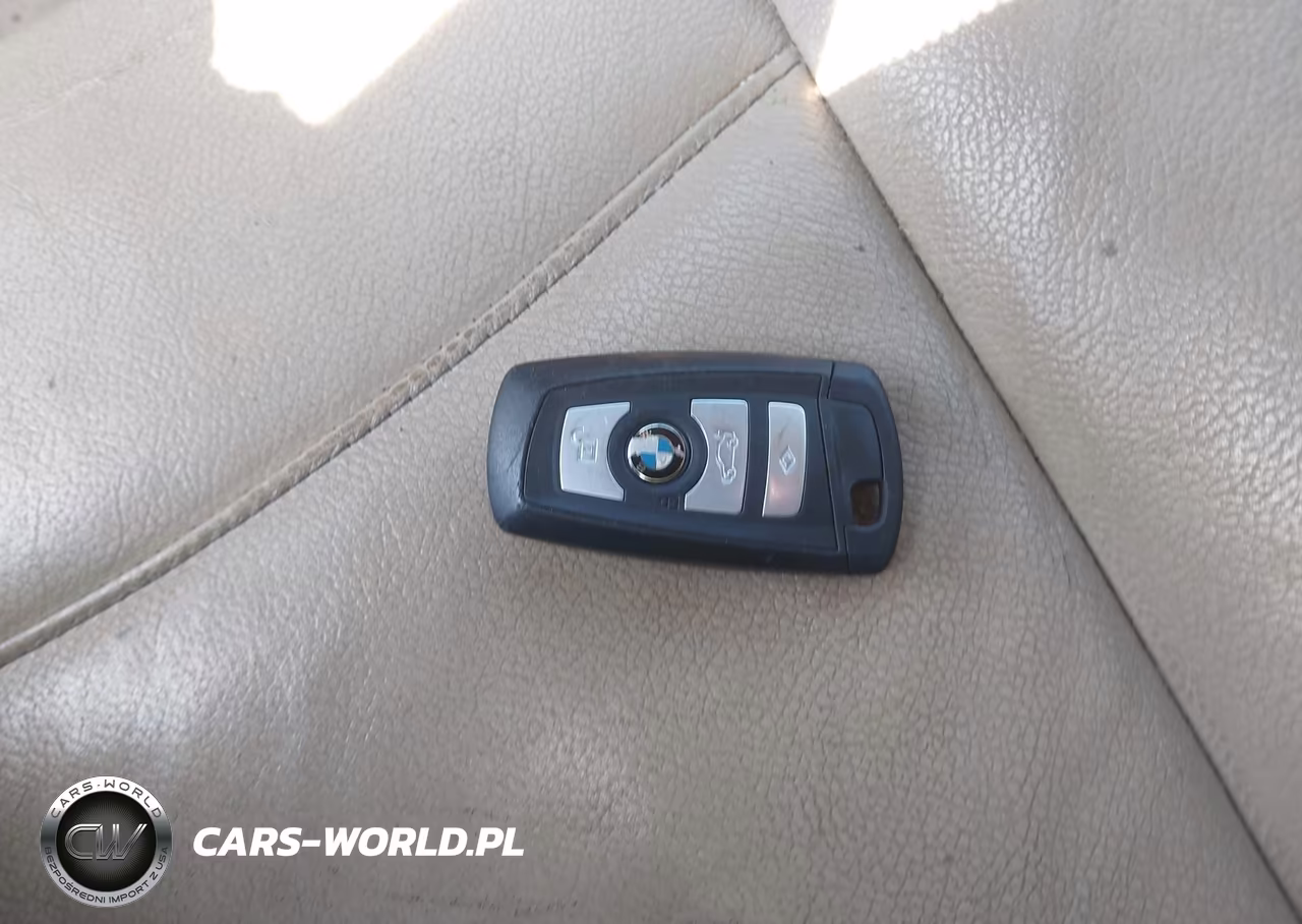 2011 BMW X3 xDrive28I VIN:5UXWX5C53BLK59494 - 11
