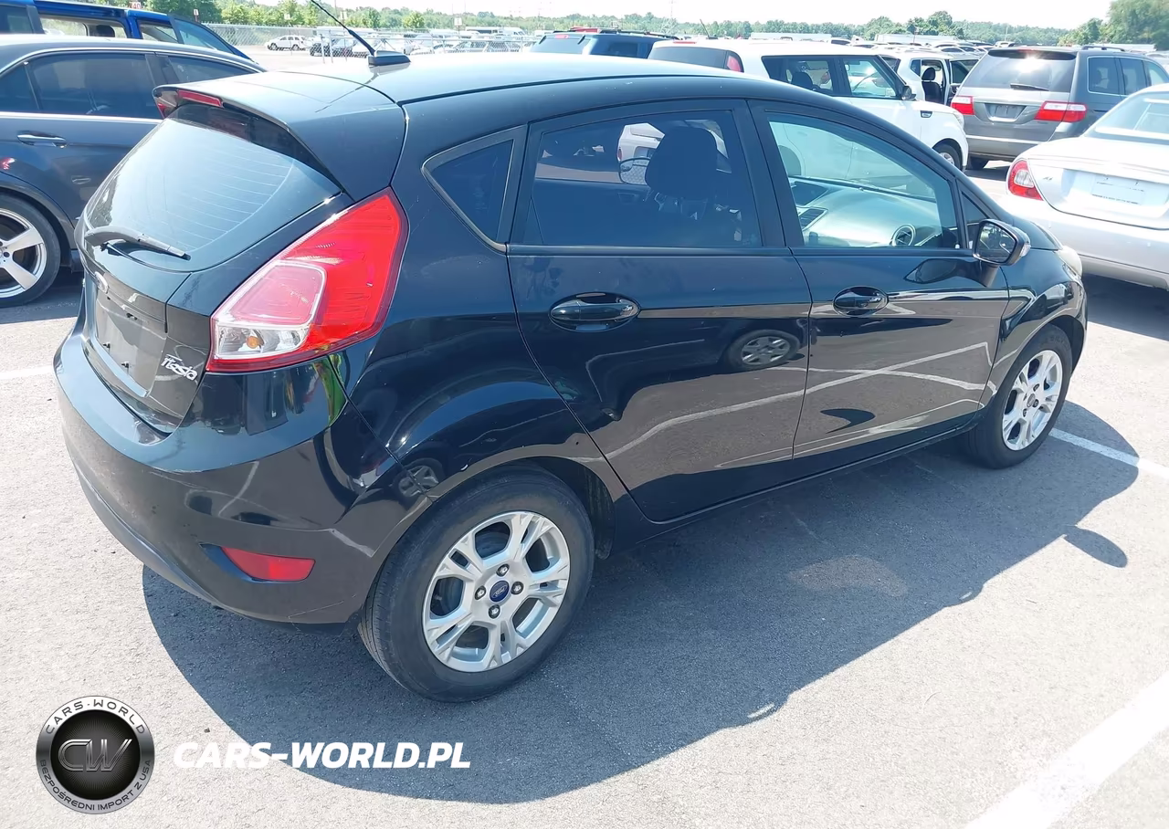 2016 Ford Fiesta Se VIN:3FADP4EJ7GM165109 - 4