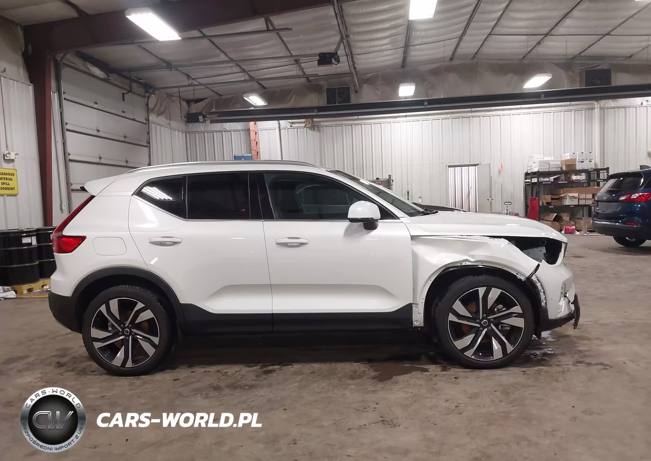 2024 Volvo Xc40 B5 Ultimate Bright Theme VIN:YV4L12UF5R2235349 - 13