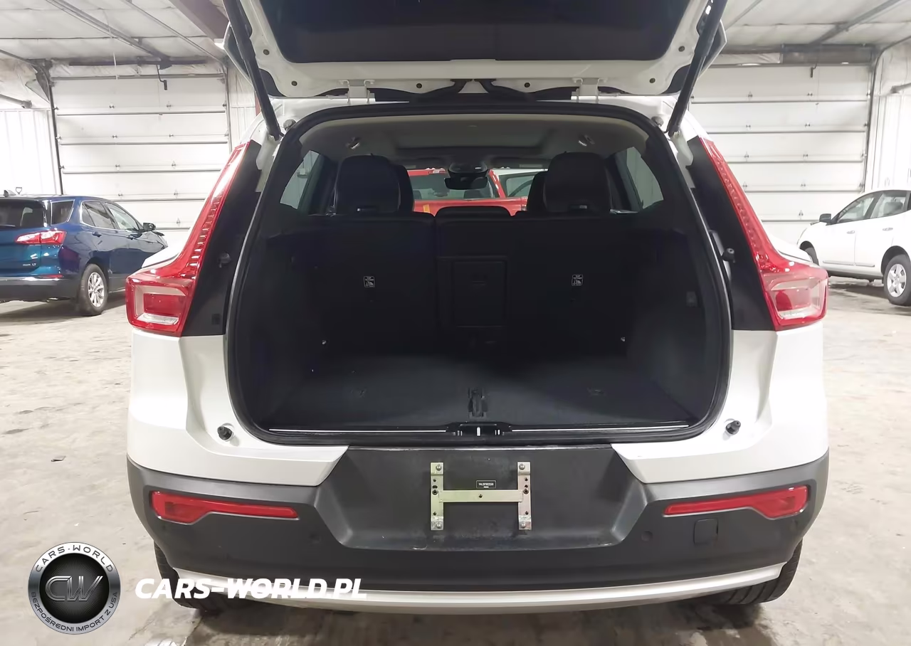 2024 Volvo Xc40 B5 Ultimate Bright Theme VIN:YV4L12UF5R2235349 - 17