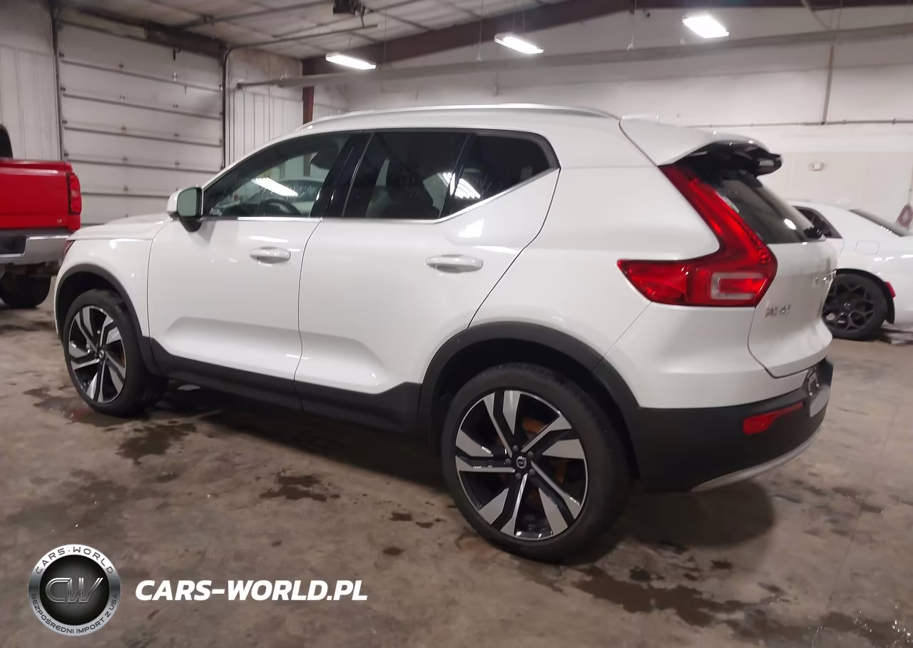 2024 Volvo Xc40 B5 Ultimate Bright Theme VIN:YV4L12UF5R2235349 - 3