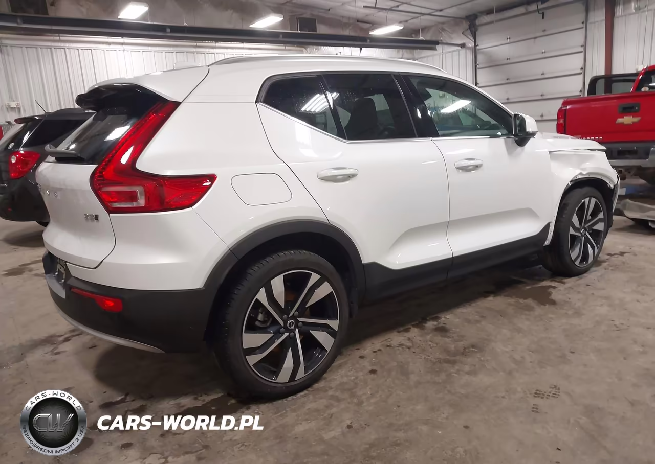 2024 Volvo Xc40 B5 Ultimate Bright Theme VIN:YV4L12UF5R2235349 - 4