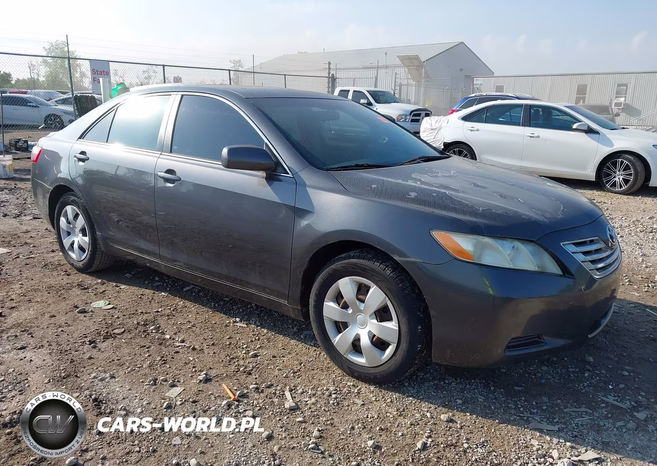 2008 Toyota Camry Le V6 – zdjęcie 1 z 11
