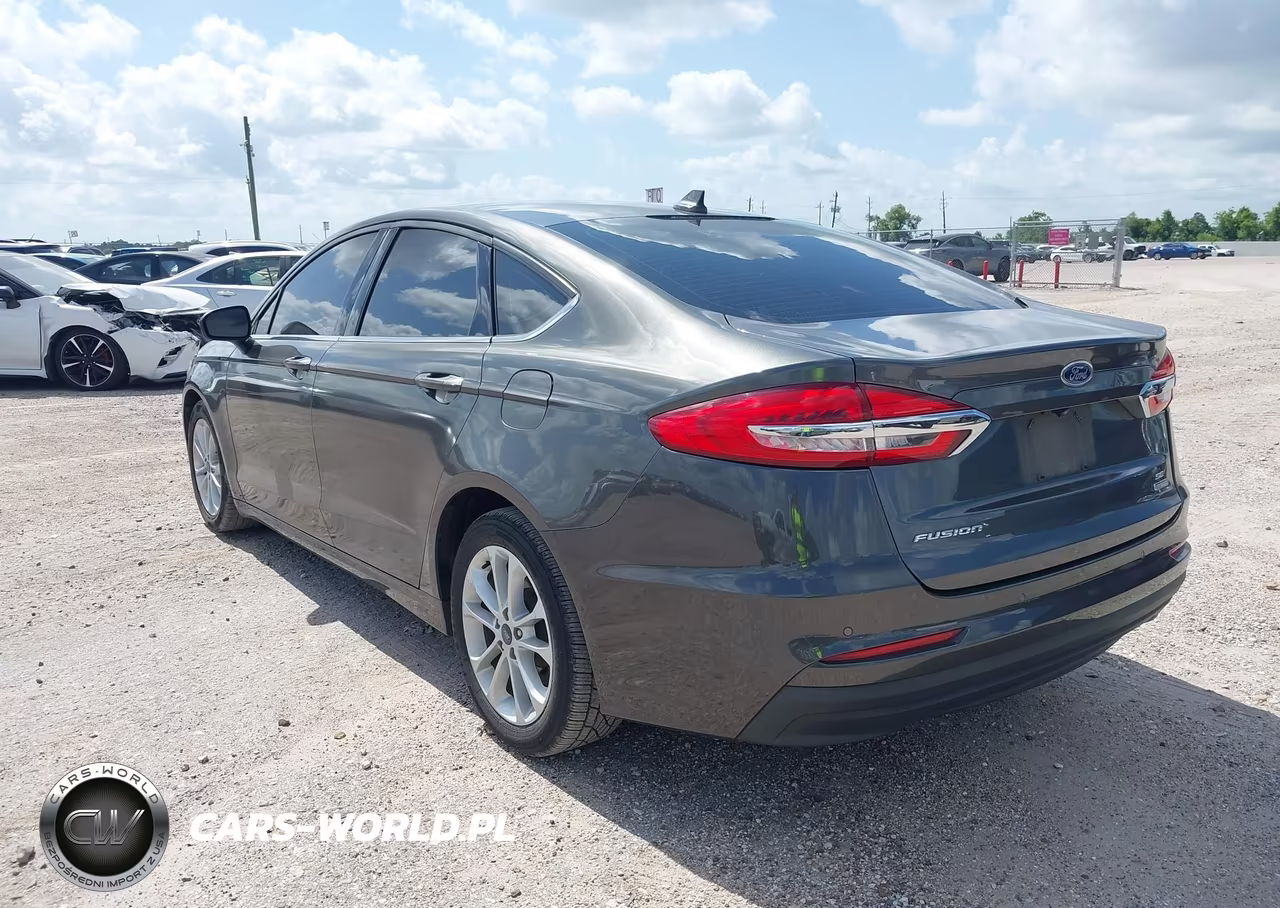 2020 Ford Fusion Hybrid Se VIN:3FA6P0LU6LR196976 - 3