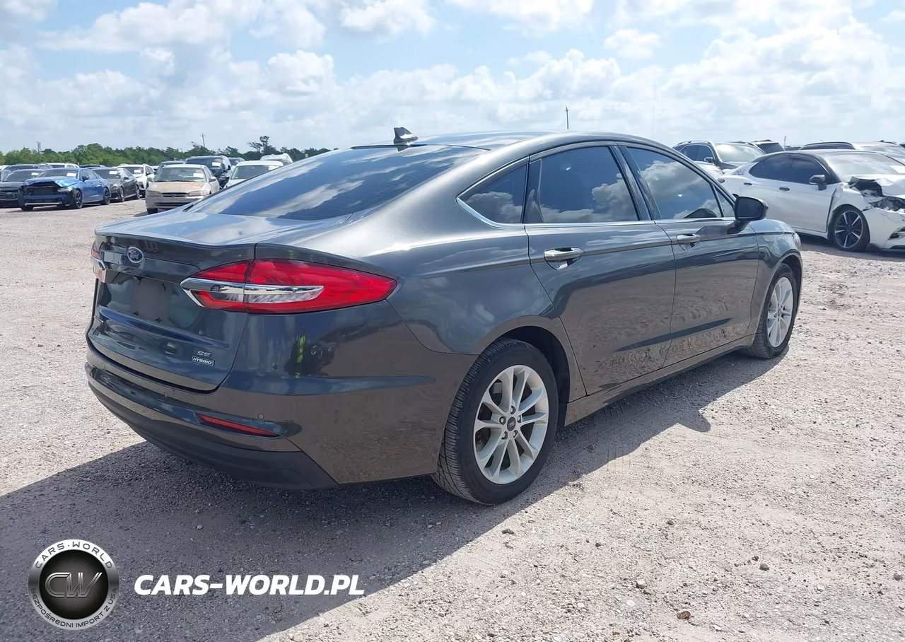 2020 Ford Fusion Hybrid Se VIN:3FA6P0LU6LR196976 - 4