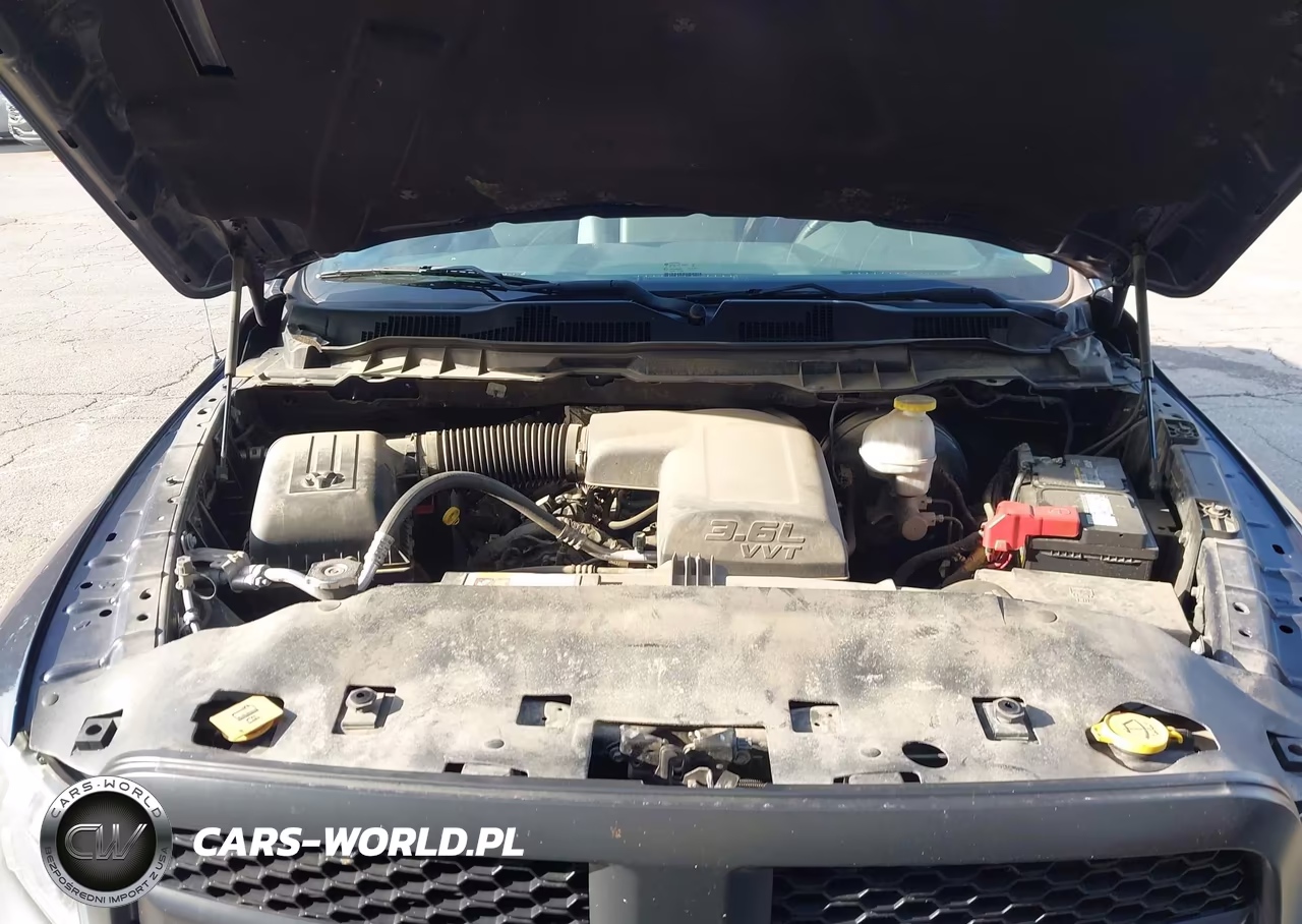 2019 Ram 1500 Classic Tradesman 4X4 8' Box VIN:3C6JR7DG7KG503332 - 10