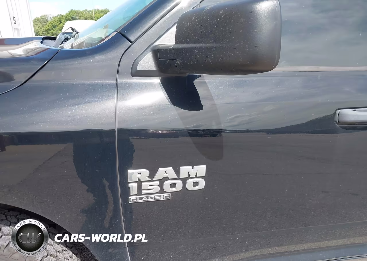 2019 Ram 1500 Classic Tradesman 4X4 6'4 Box VIN:1C6RR7FG1KS679009 - 14