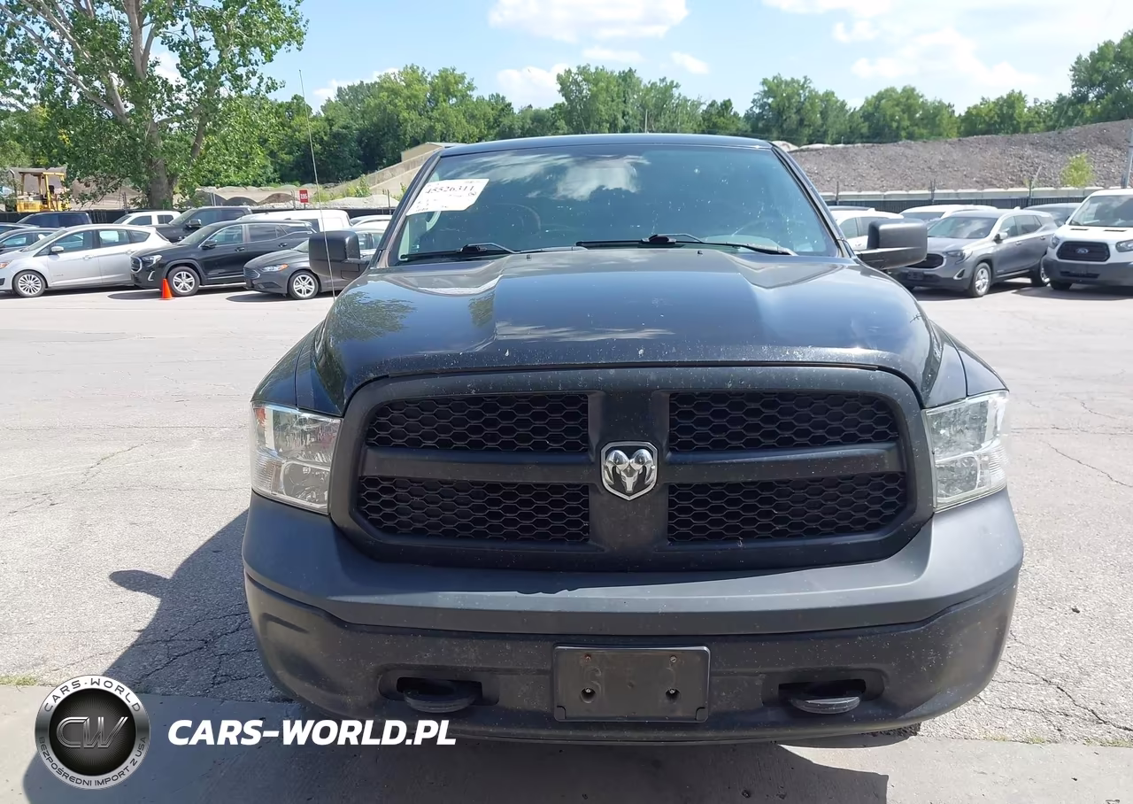 2019 Ram 1500 Classic Tradesman 4X4 6'4 Box VIN:1C6RR7FG1KS679009 - 17