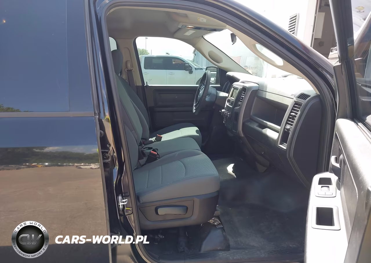 2019 Ram 1500 Classic Tradesman 4X4 6'4 Box VIN:1C6RR7FG1KS679009 - 5