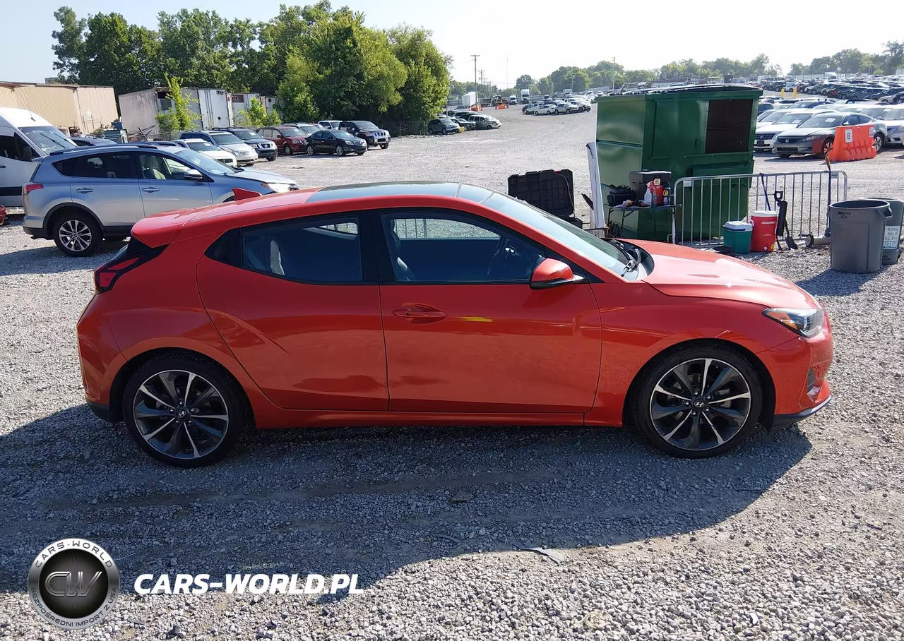 2019 Hyundai Veloster 2.0 Premium VIN:KMHTG6AF6KU012532 - 13