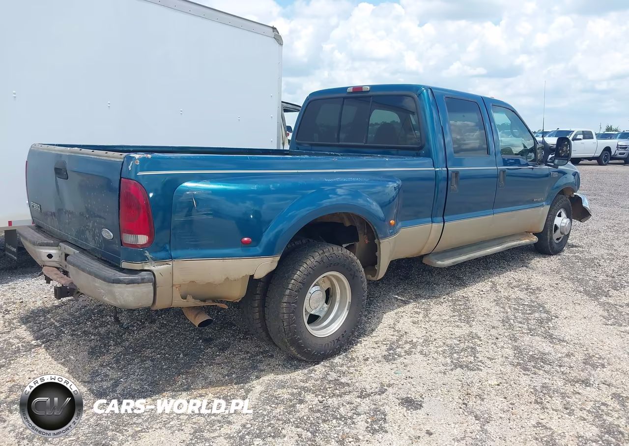2000 Ford Super Duty F-350 Drw Lariat-Xl-Xlt VIN:1FTWW32F7YEE33051 - 4