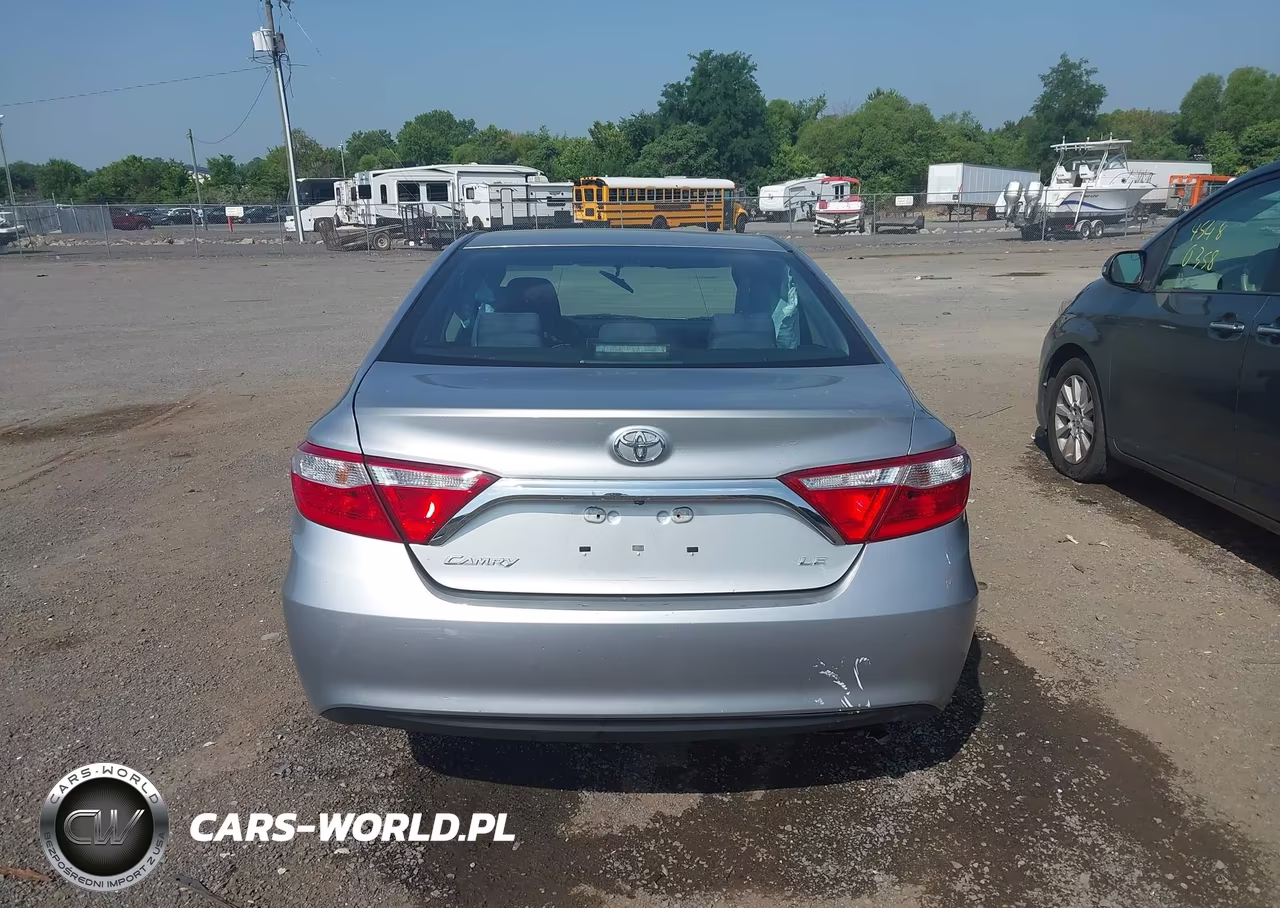 2017 Toyota Camry Le VIN:4T1BF1FK7HU346925 - 17