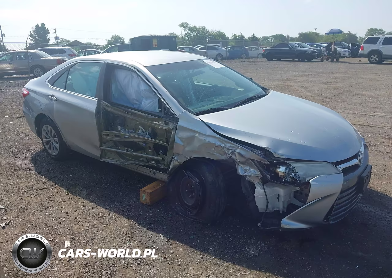 2017 Toyota Camry Le VIN:4T1BF1FK7HU346925 - 6