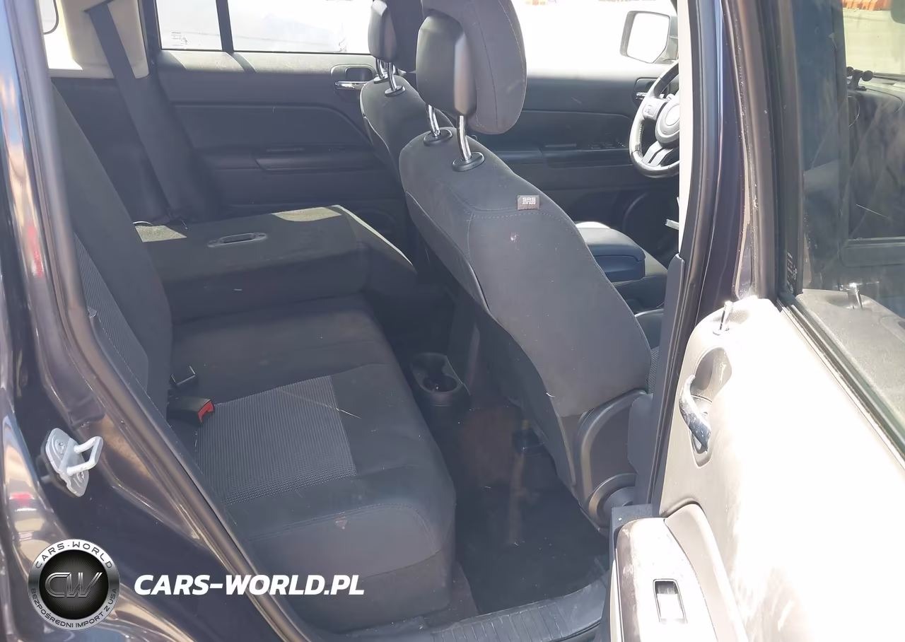 2014 Jeep Patriot Latitude VIN:1C4NJRFBXED892516 - 6