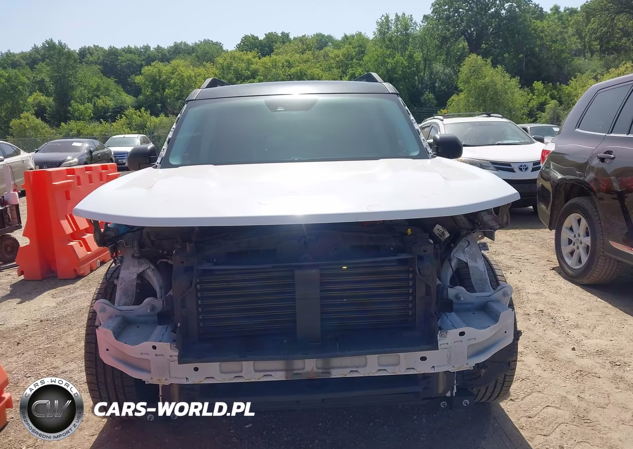 2021 Ford Bronco Sport Outer Banks VIN:3FMCR9C61MRB13187 - 13