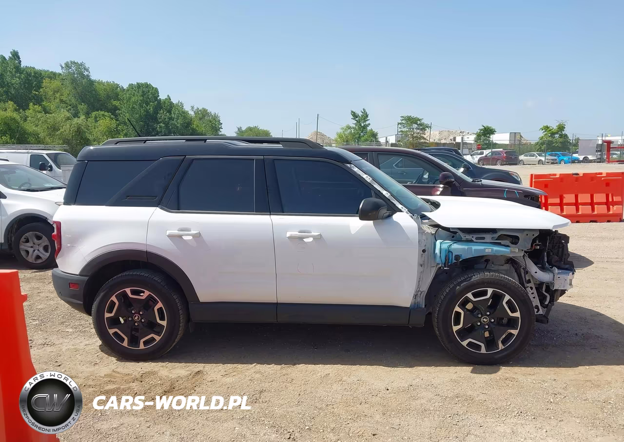 2021 Ford Bronco Sport Outer Banks VIN:3FMCR9C61MRB13187 - 14
