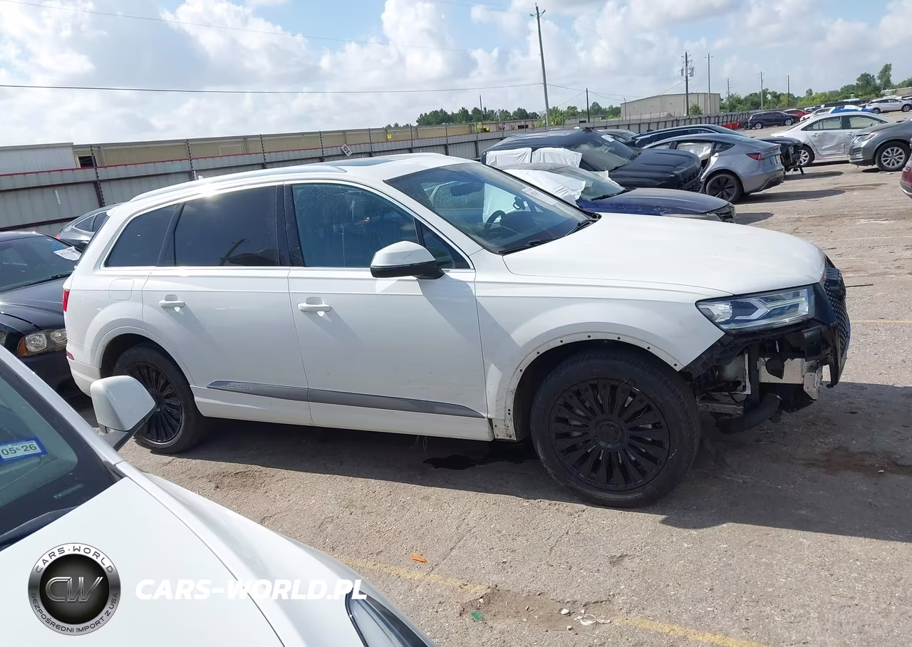 2018 Audi Q7 2.0T Premium VIN:WA1AHAF74JD040030 - 13