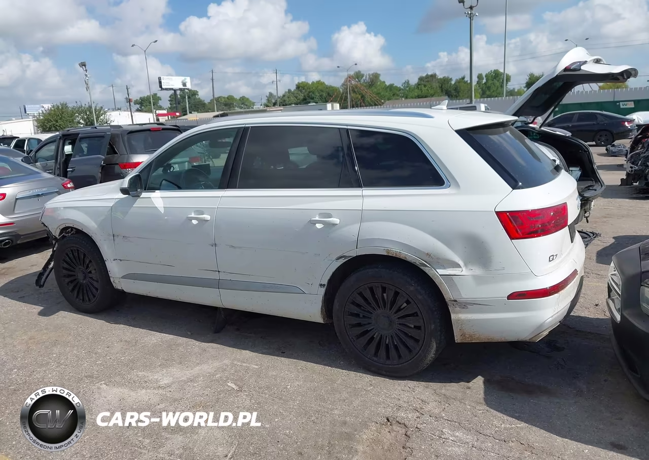 2018 Audi Q7 2.0T Premium VIN:WA1AHAF74JD040030 - 14