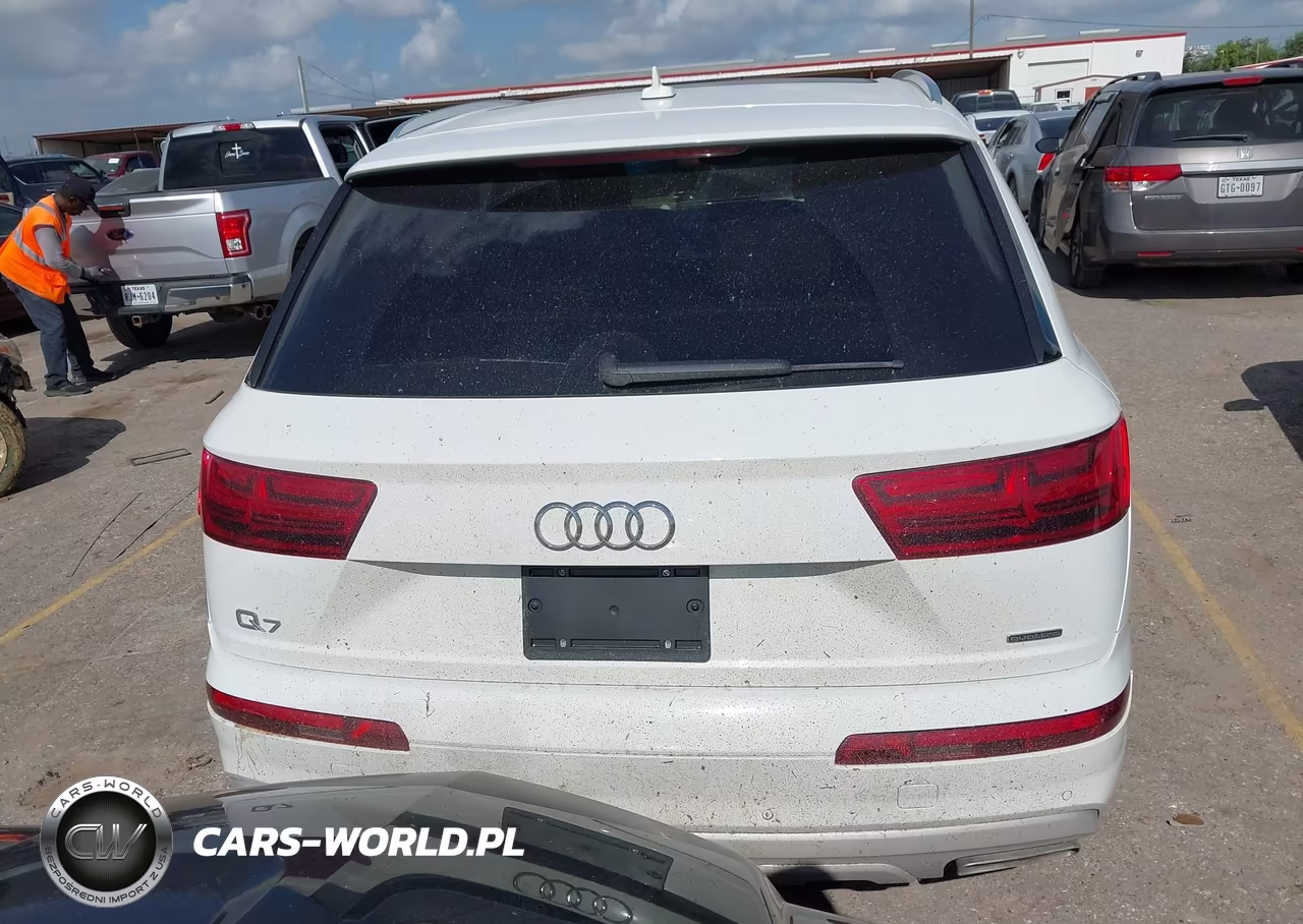 2018 Audi Q7 2.0T Premium VIN:WA1AHAF74JD040030 - 16