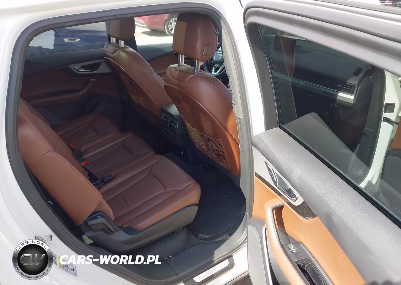 2018 Audi Q7 2.0T Premium VIN:WA1AHAF74JD040030 - 8