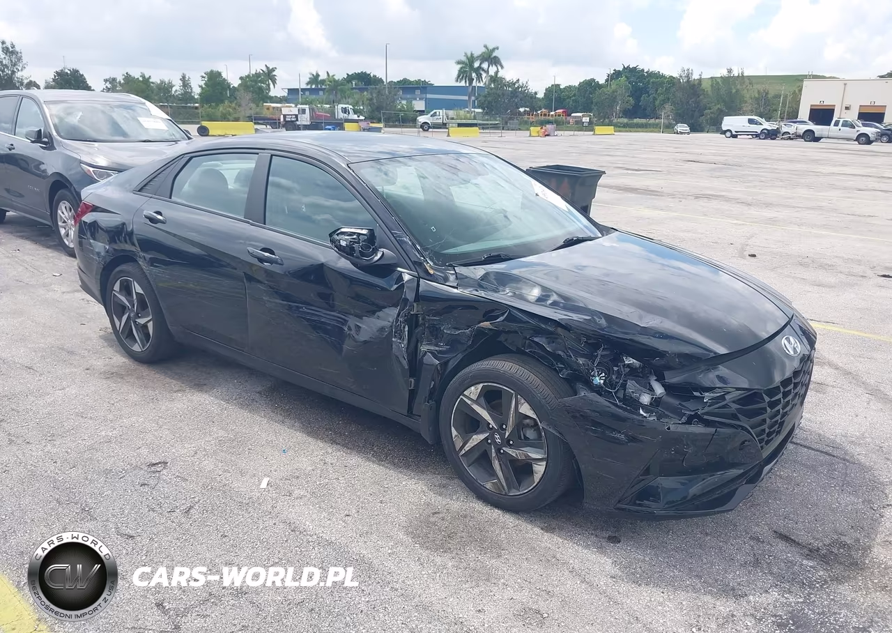 2023 Hyundai Elantra Sel